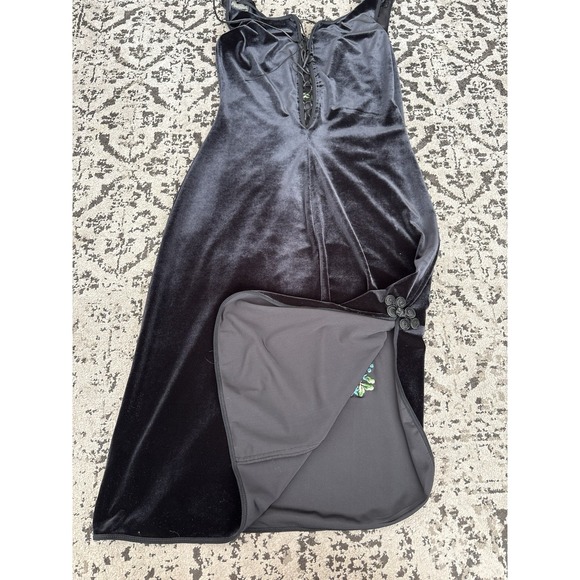 Vintage Betsey Johnson Black Velvet Embroidered Floral Detail Dress Sz 8 Stretch - Picture 12 of 12